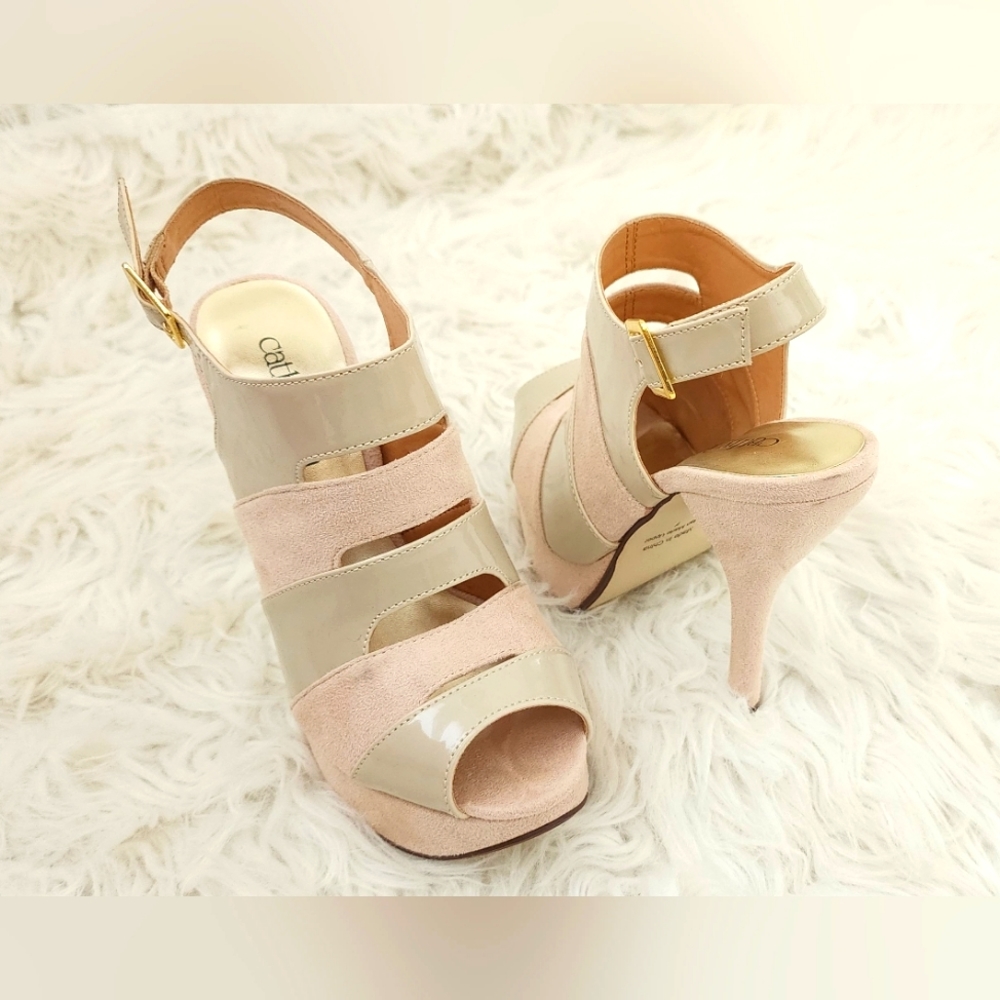 Shoes - Picture 3 of 4